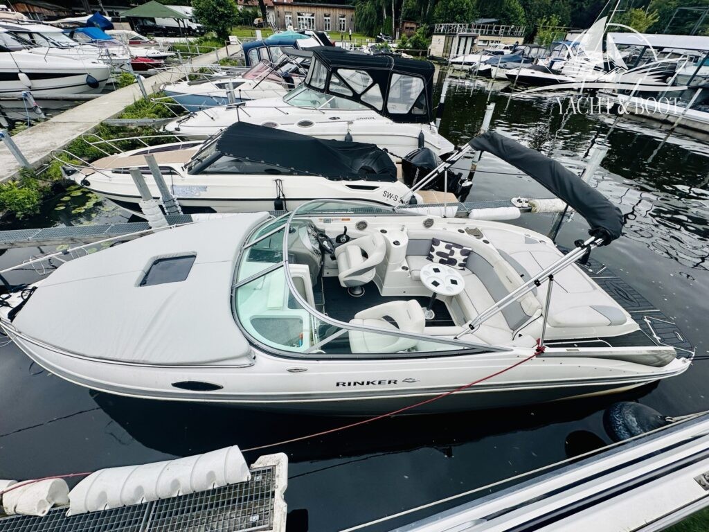 Rinker Captiva 246