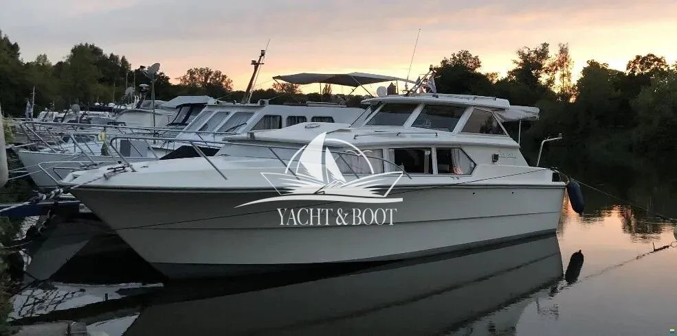 Fjord 30 Cabin Cruiser