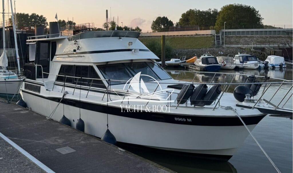 Camargue 42 Sundeck