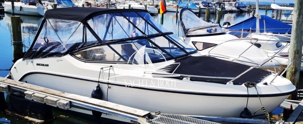 Quicksilver 605 Activ mit Mercury 115 PS und Straßentrailer